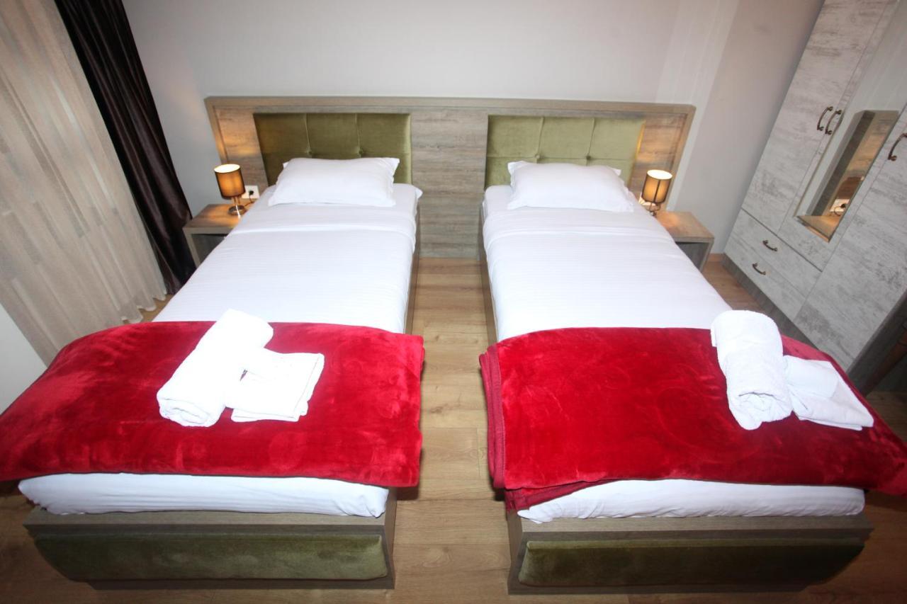 Hotel Happy Gjakova Ngoại thất bức ảnh